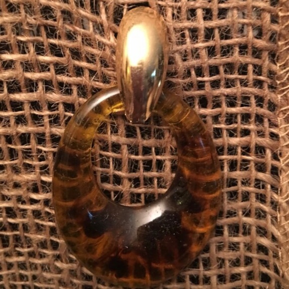 Tortoise Earrings - Picture 4 of 6